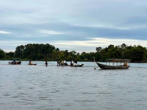 perjalanan-menyusuri-sungai-di-stung-treng-yang-penuh-misteri