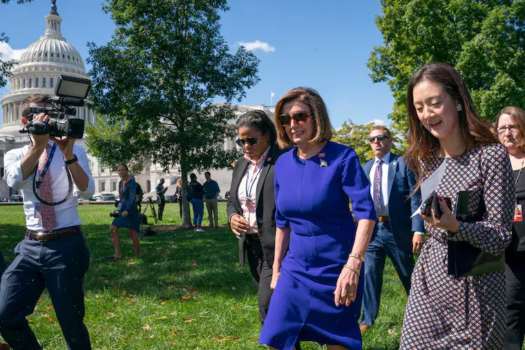 Kelangsungan Hidup Politik vs Menentang Presiden Trump