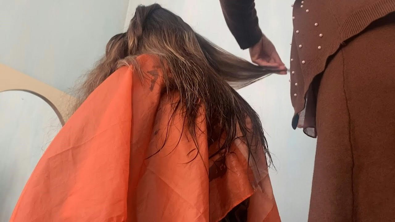 Perempuan Afghanistan Terancam Murka Taliban Karena Perdagangan Rambut