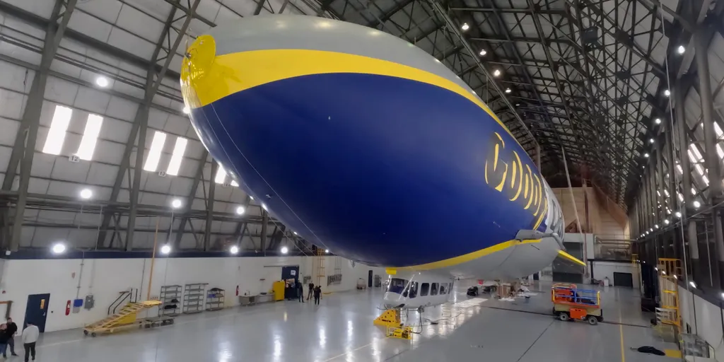 Goodyear Blimp Mendapatkan Perubahan Tampilan Vintage