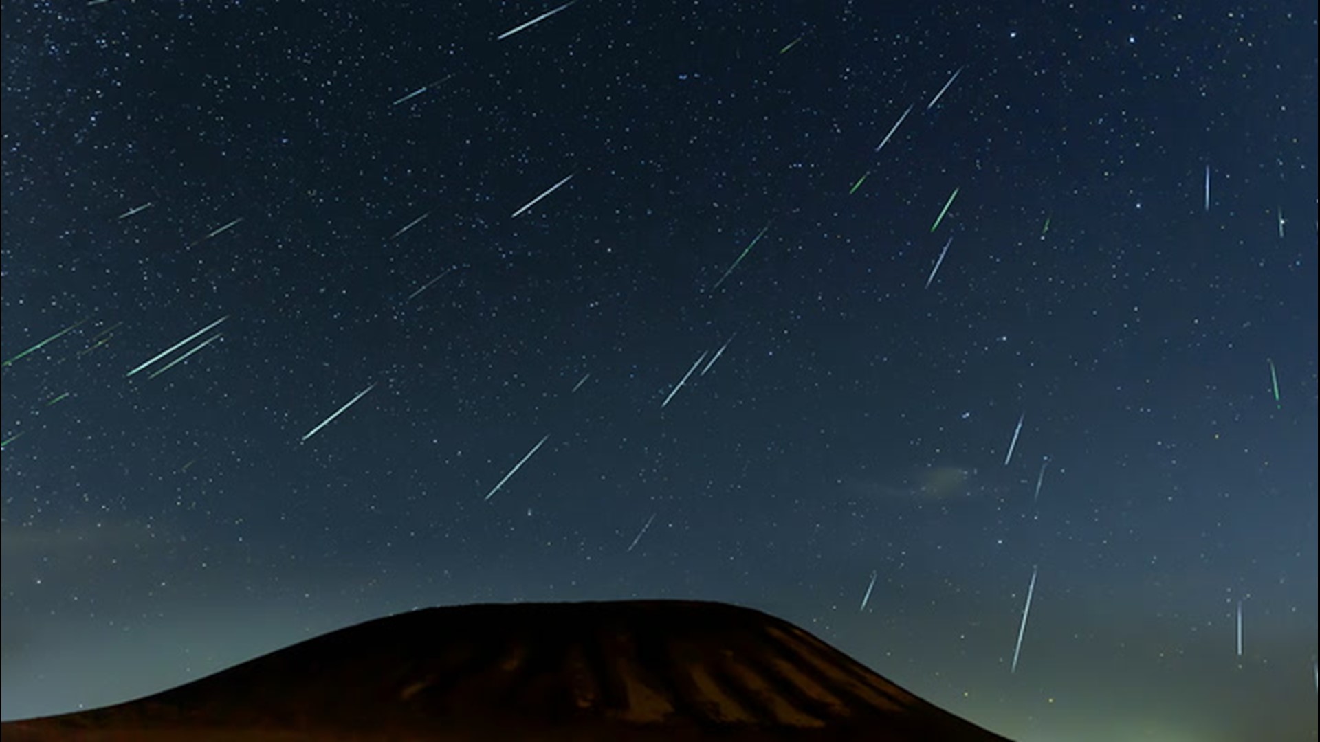 spektakuler-hujan-meteor-eta-aquariid-hiasi-langit-malam-ini-waktu-dan-cara-menyaksikannya