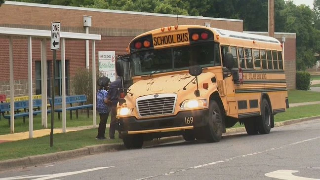 UU Baru Paksa Distrik Sekolah di Arkansas Reduksi Zona Pemilihan